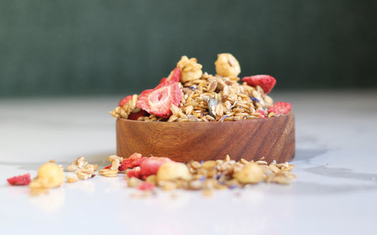 Strawberry & Macadamia Granola 500g