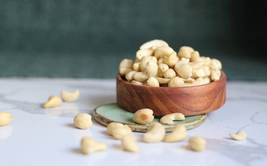 Oven Baked Cashews – Lightly Salted 500g