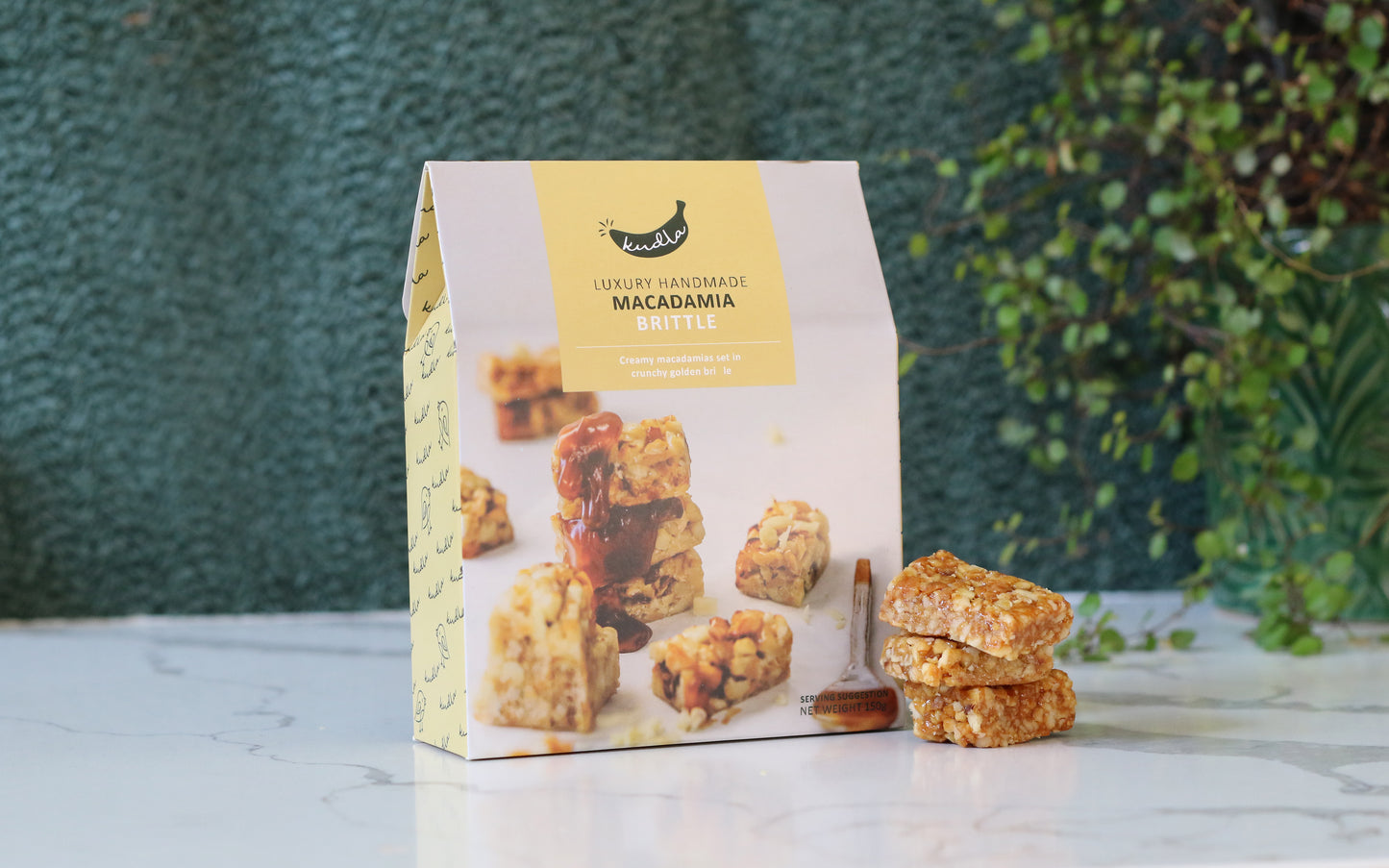 Luxury Handmade Macadamia Brittle 150g
