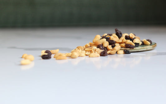 Roasted & Salted Peanut & Raisins 500g